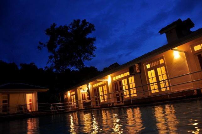 Forest Edge Hotel Ginigathena Екстериор снимка