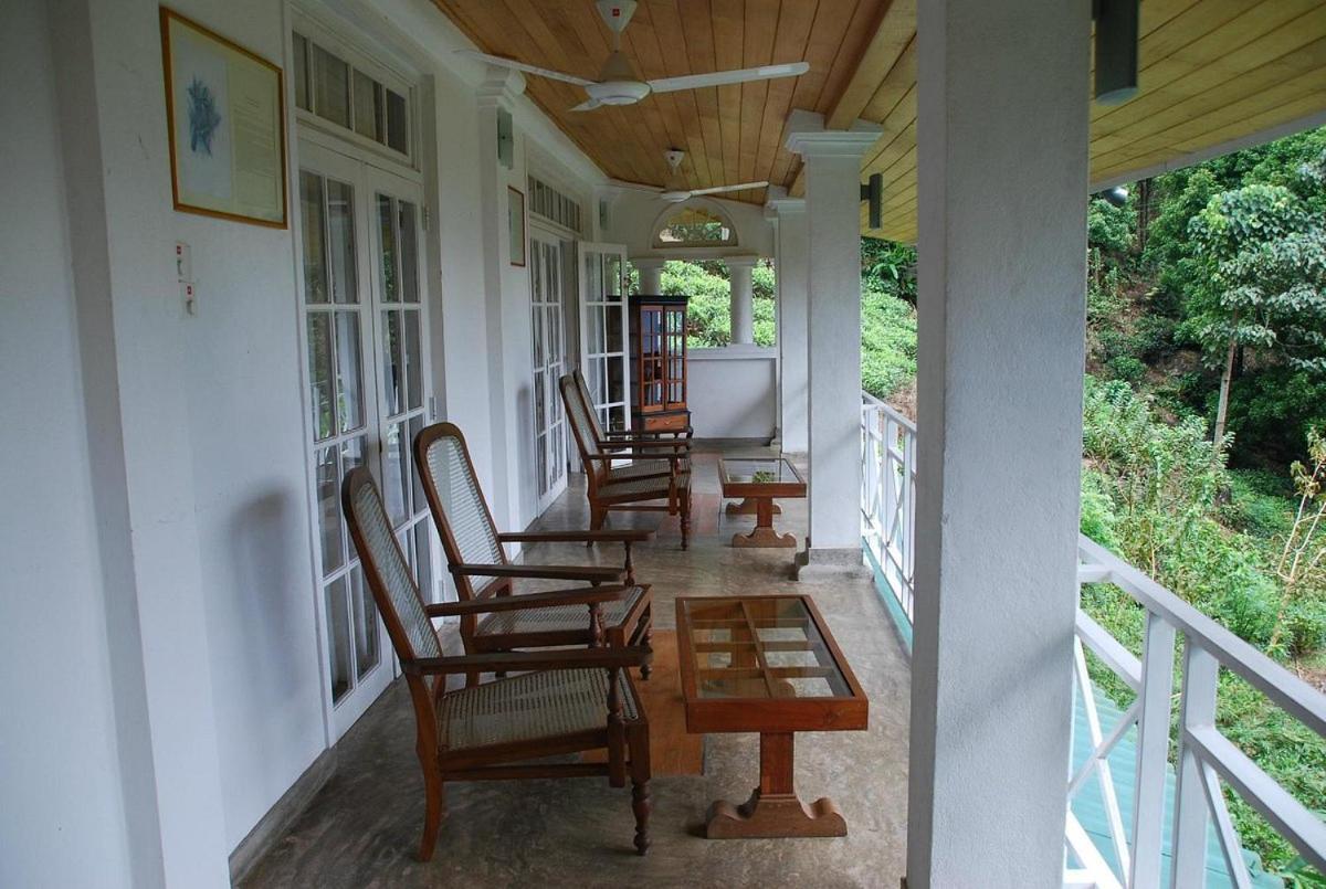Forest Edge Hotel Ginigathena Екстериор снимка