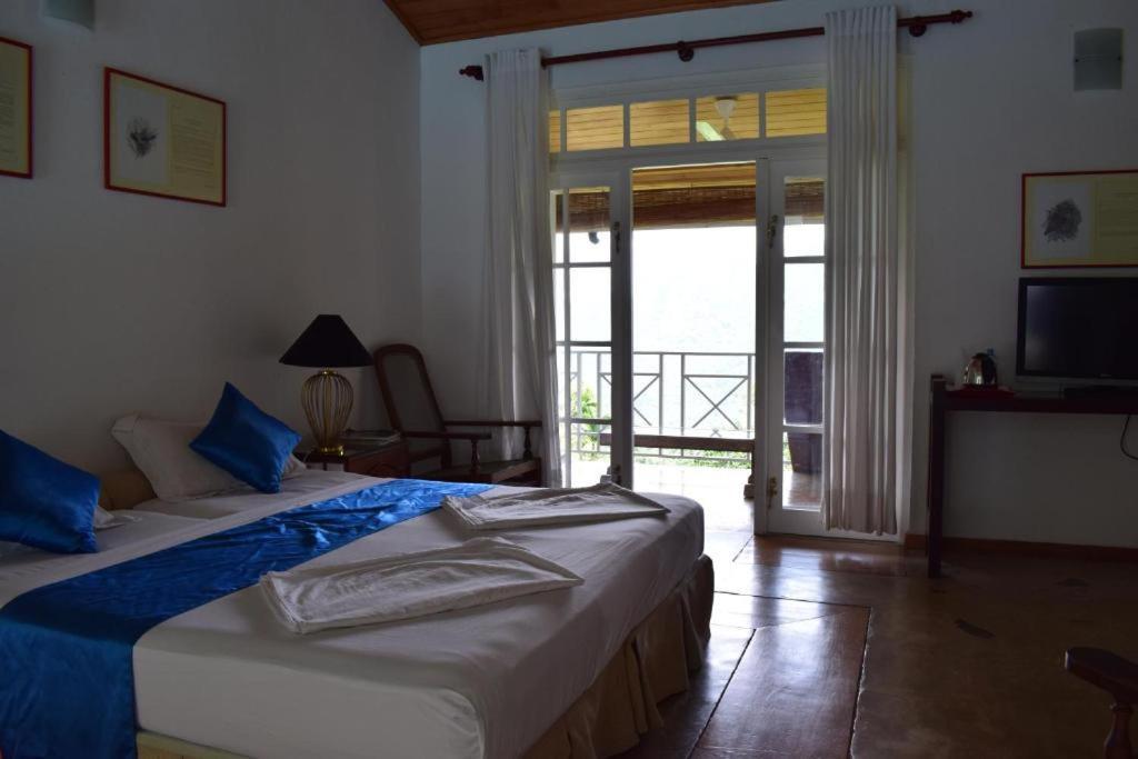 Forest Edge Hotel Ginigathena Екстериор снимка