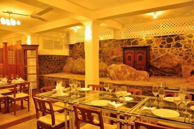 Forest Edge Hotel Ginigathena Екстериор снимка